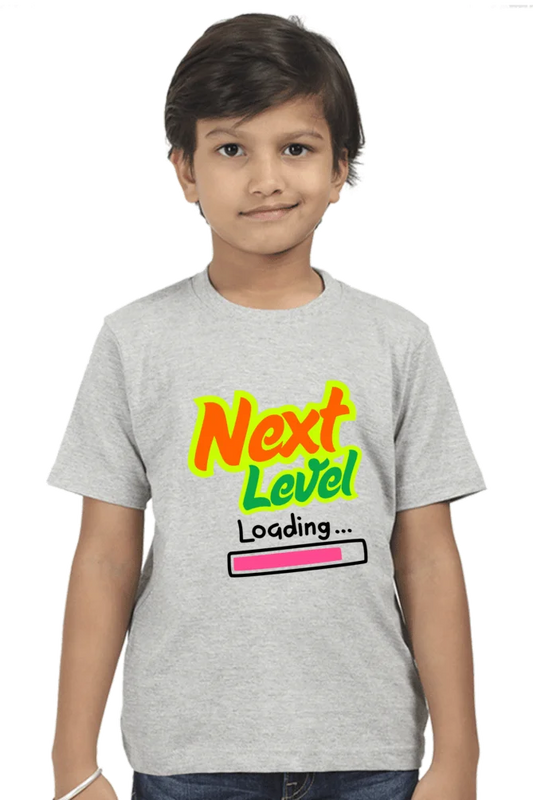 C-Labs Next Level - Loading Boy Classic Crew T-Shirt Grey Melange 4-Front-5d25c311-657d-400c-86b5-53ff7e9ec162-_2