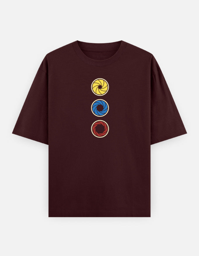 C-Labs Camera Focus Oversized Classic T-Shirt Maroon Front_1_c_25_01443150-81ea-4a18-9461-a082e52a3f16