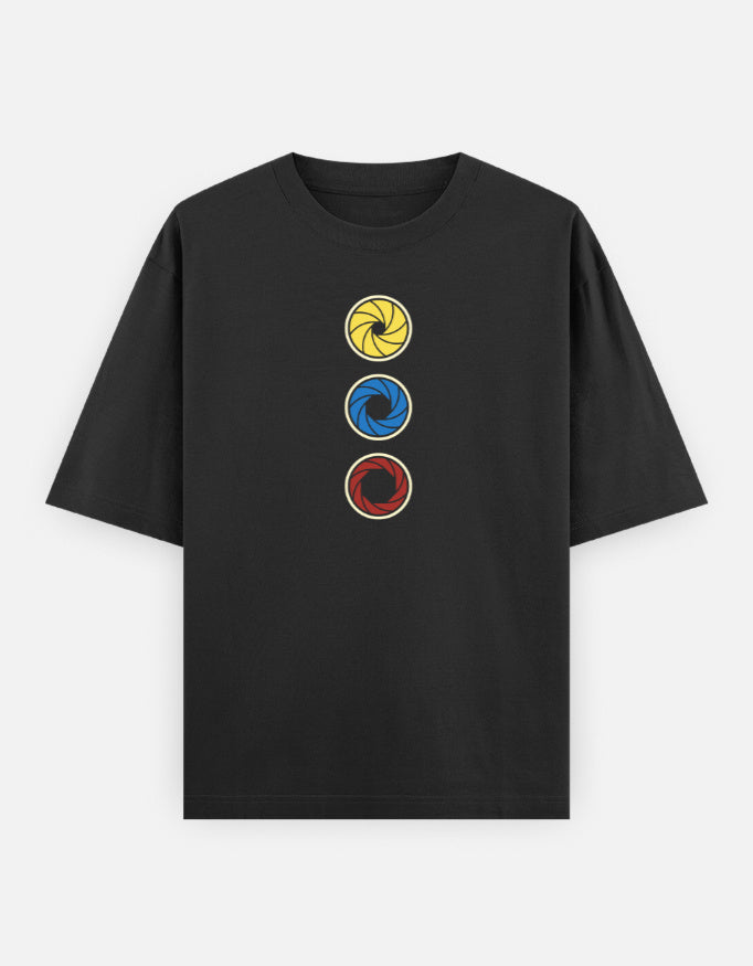 C-Labs Camera Focus Oversized Classic T-Shirt Black Front_1_c_2_f6eac957-efad-414e-bc17-b90ea0378e64
